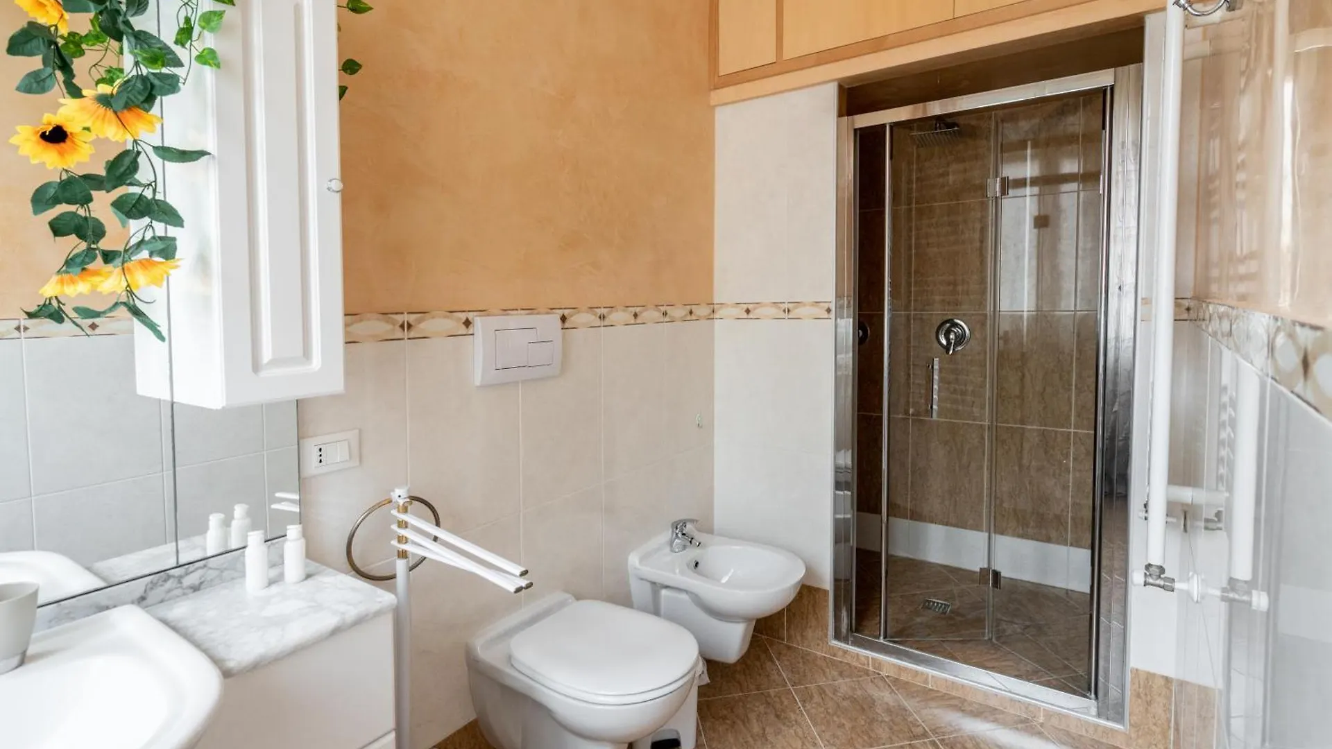 Apartment Plumeria - Vacanze In Centro A Palermo Zona Politeama Italy